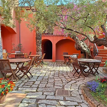 Il Vecchio Mulino アルバタクス