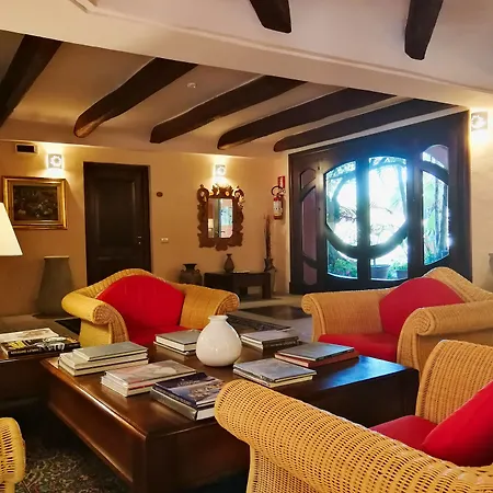 Il Vecchio Mulino 3* アルバタクス